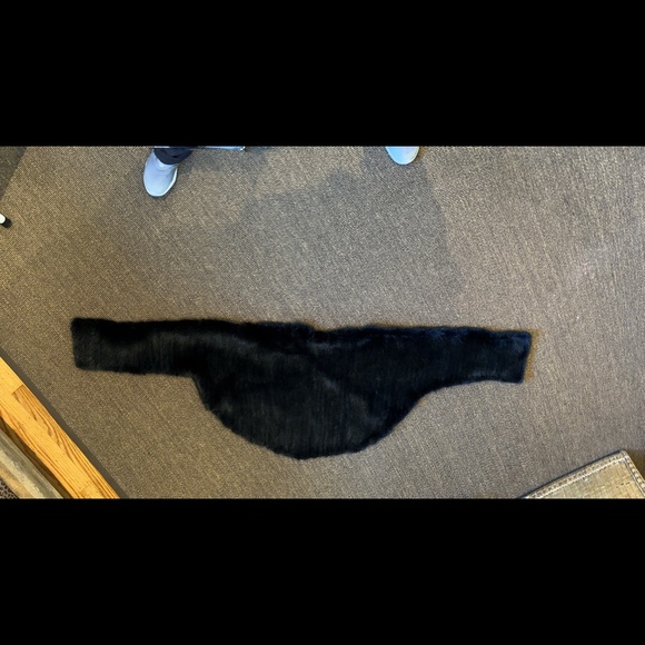 Saks fifth Ave blk mink fur wrap stole cape shrug shawl w/Pockets - Picture 11 of 16